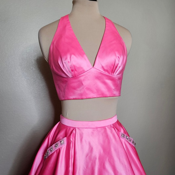 Sherri Hill 2 Pink Halter Neck Crop Top 2Piece Formal Skirt Set Beaded Pockets - Picture 3 of 16
